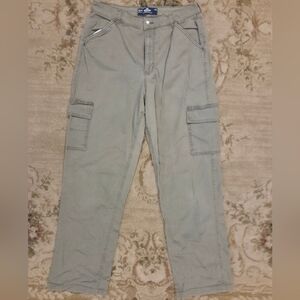 Hollister Women's Light Green Cargo Ultra High Rise Dad Pant 13L/12L w31L